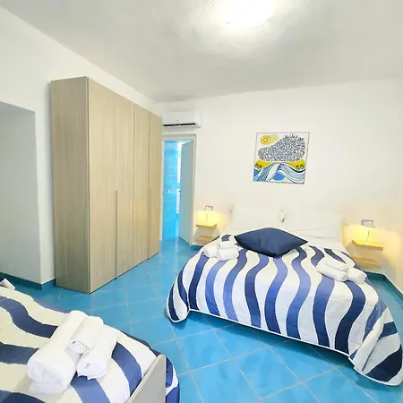 Guest house Chiaia Di Rose &