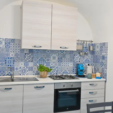 Guest house Chiaia Di Rose & *
